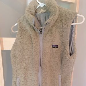 Patagonia vest, grey & fuzzy, medium